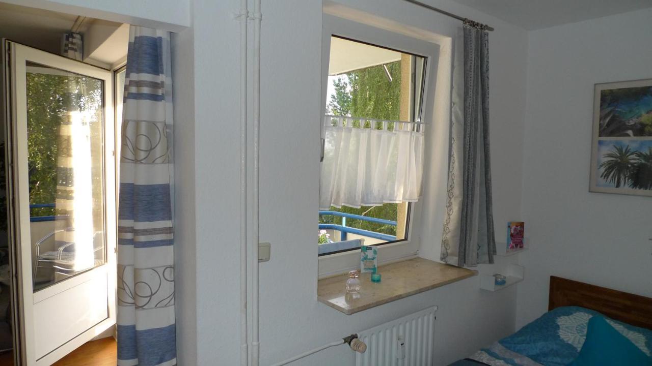 Aquamarin - Charmantes Appartement Mit Balkon Росток Екстер'єр фото