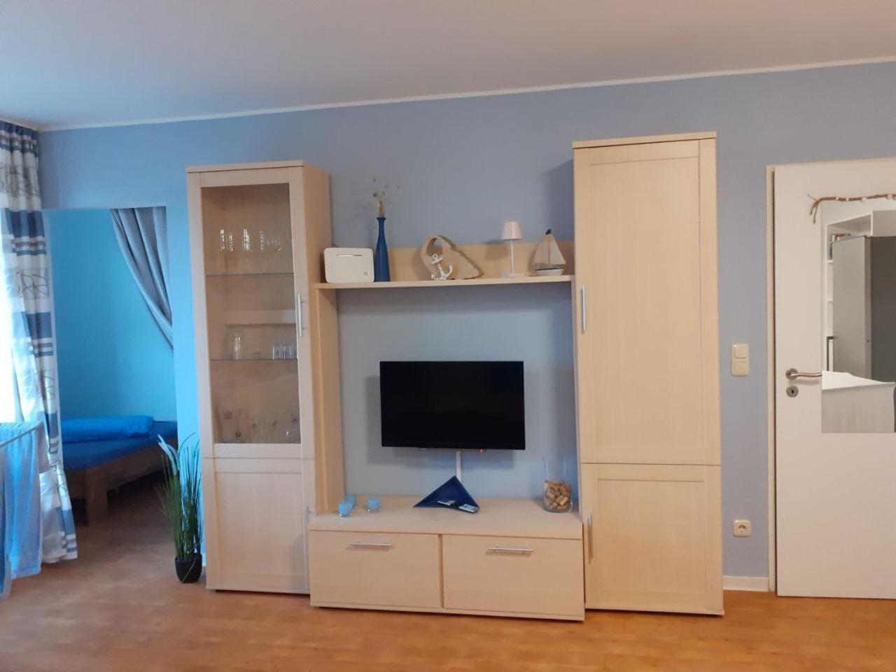 Aquamarin - Charmantes Appartement Mit Balkon Росток Екстер'єр фото